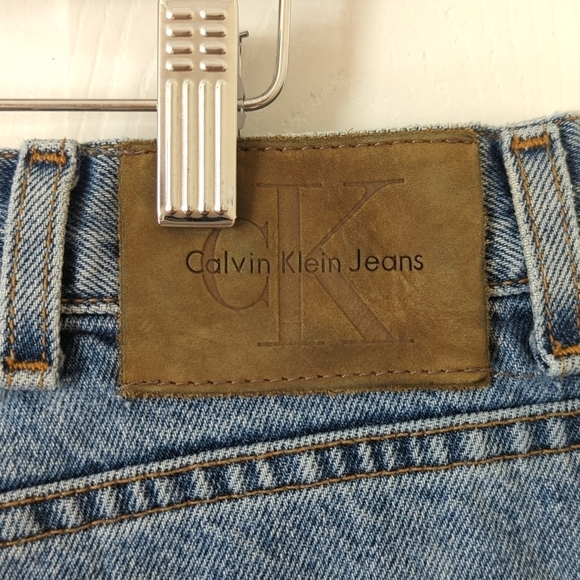 Calvin Klein 90's Vintage Medium Wash Tapered Leg Easy Fit Denim Jeans 38 x 30 - Picture 14 of 16